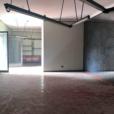 Fittasi locale commerciale - A