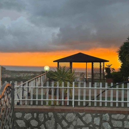 Vendesi villa - Pozzuoli