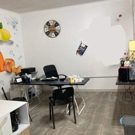 Vendesi laboratorio ad uso inv