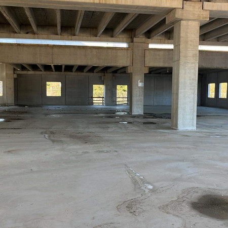 Fittasi capannone commerciale 