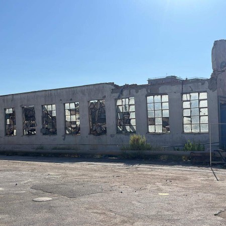 Vendesi capannone industriale/