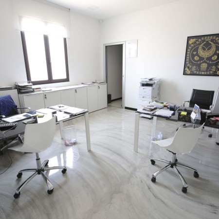 Vendesi Capannone Industriale 