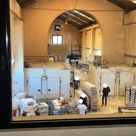 Vendesi capannone industriale 