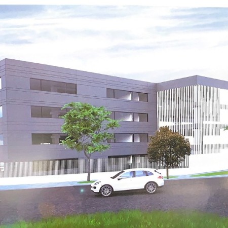 Vendesi capannone industriale 