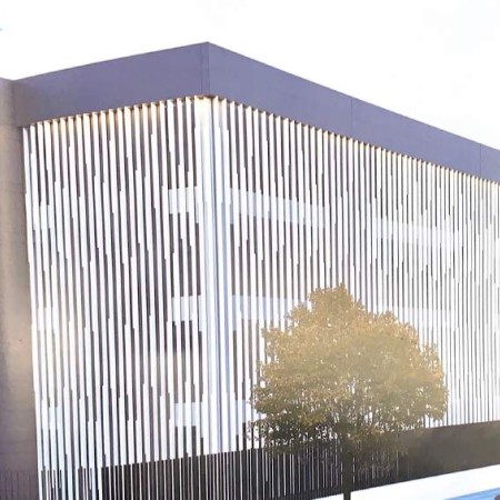 Vendesi capannone industriale 