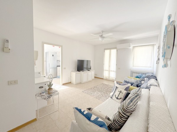 Riferimento 1A1503 - Appartamento in Vendita a Viareggio