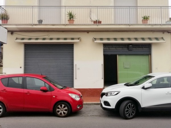 Riferimento 2M4501 - Locale Commerciale in Vendita a Torre Del Lago Puccini