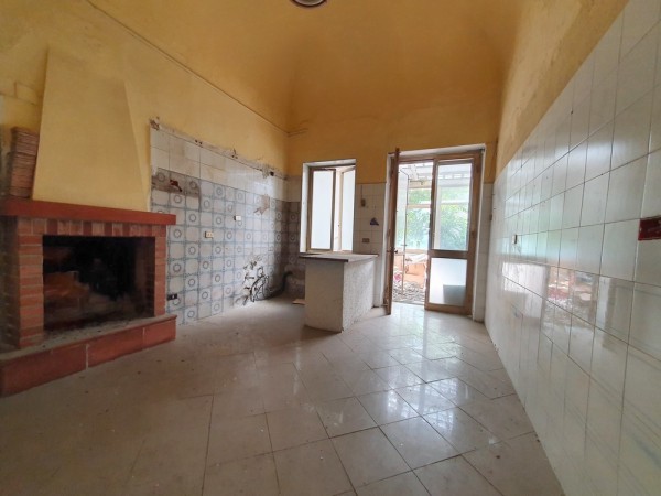 Riferimento 1L2500 - Casa Indipendente in Vendita a Viareggio