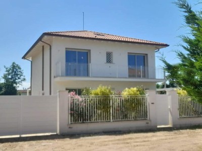Pietrasanta - in vendita villa...