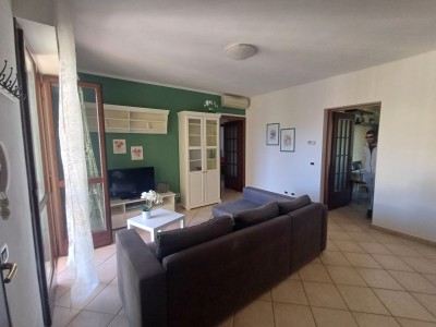 Pietrasanta – in affitto est...