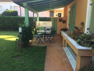 Dettagli immobile Villa in Affitto a Pietrasanta