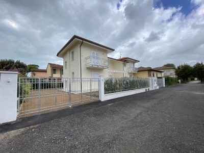 Marina di Pietrasanta  villa  ...