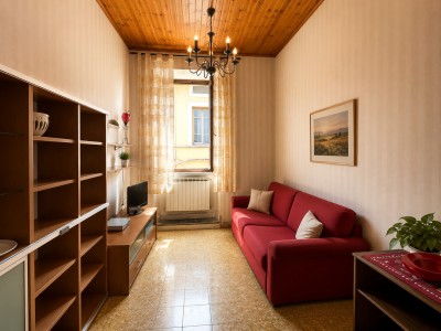 First floor apartment in the h...