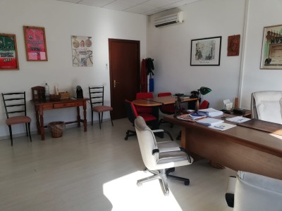 Dettagli immobile Attività Commerciale in Affitto a Pietrasanta