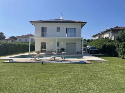 Dettagli immobile Villa for Sale in Pietrasanta