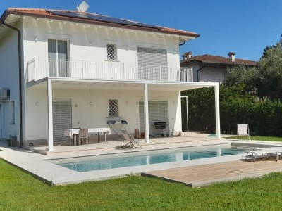 Pietrasanta - for sale villa w...