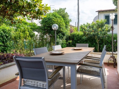 Dettagli immobile Villa Bifamiliare in Vendita a Pietrasanta