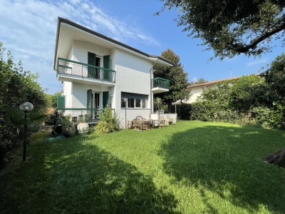 Villa Bifamiliare Fiumetto