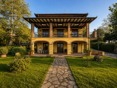 Villa in stile toscano  immers...