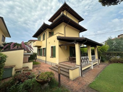 Dettagli immobile Villa in Vendita a Pietrasanta