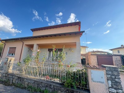 Dettagli immobile Casa Indipendente in Vendita a Pietrasanta