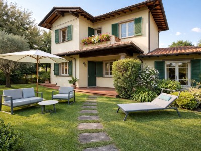 Marina di Pietrasanta villa in...