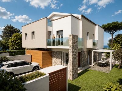 Newly built villa 300 m from t...