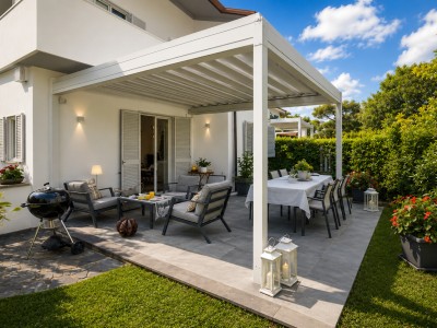 Dettagli immobile Villa Bifamiliare in Vendita a Pietrasanta