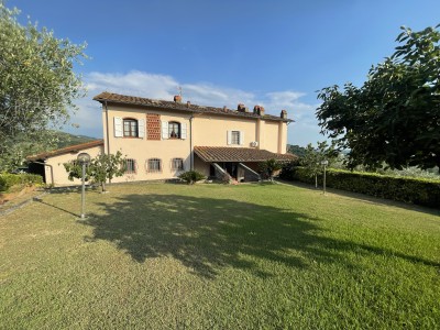 Villa in stile toscano  immers...