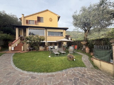 casa Pietrasanta in primissima...