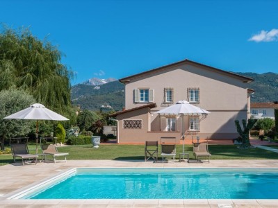 In affitto - villa con piscina