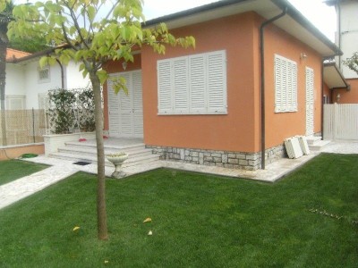 Dettagli immobile Villa for Rent in Pietrasanta