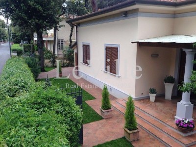 Dettagli immobile Villa in Affitto a Pietrasanta