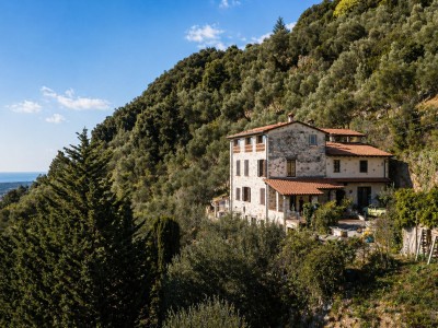Dettagli immobile Villa in Vendita a Camaiore