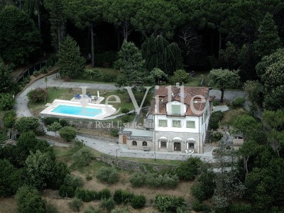 Camaiore - in vendita villa co...