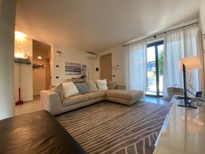 Dettagli immobile Two-family Villa for Sale in Pietrasanta