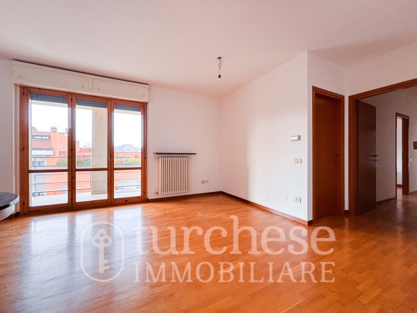 BORGO PALAZZO: TRILOCALE ALL'U