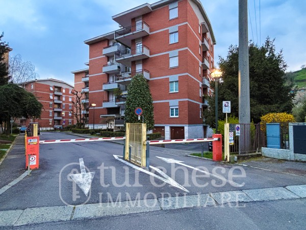 AMPIO TRILOCALE IN VIA PRIVATA