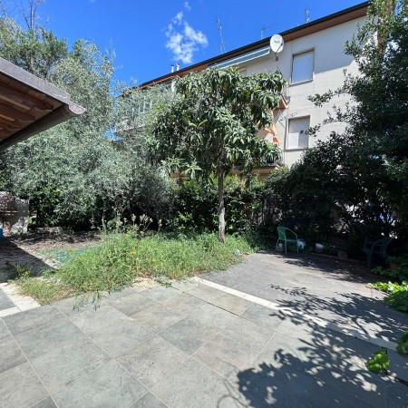 Villetta a Schiera con Giardin