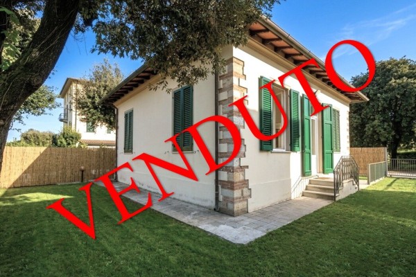 Viareggina In Vendita A Pietra