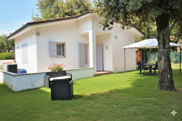 Casa Indipendente In Affitto A