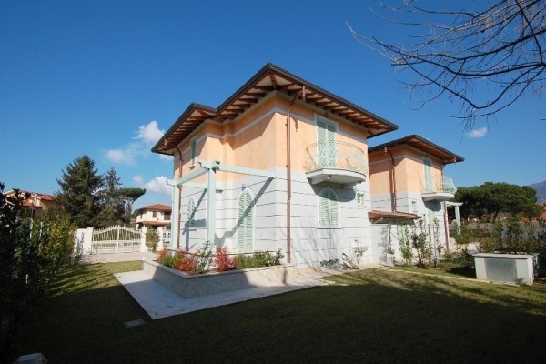 Villa Bifamiliare