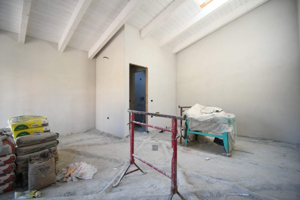 Villa Bifamiliare In Vendita A