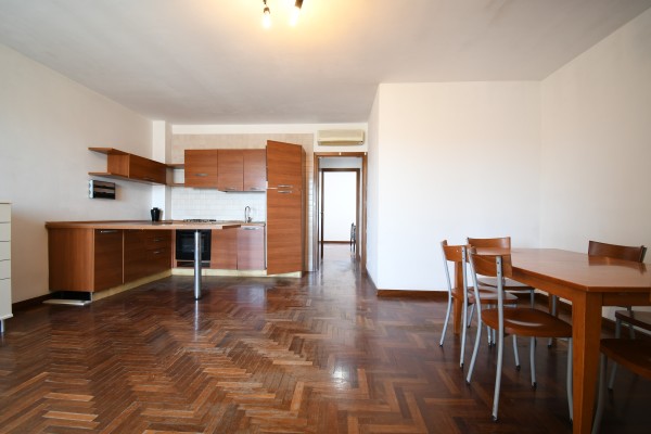 Appartamento In Vendita A Cagl