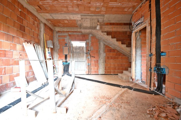 Casa Indipendente In Vendita A