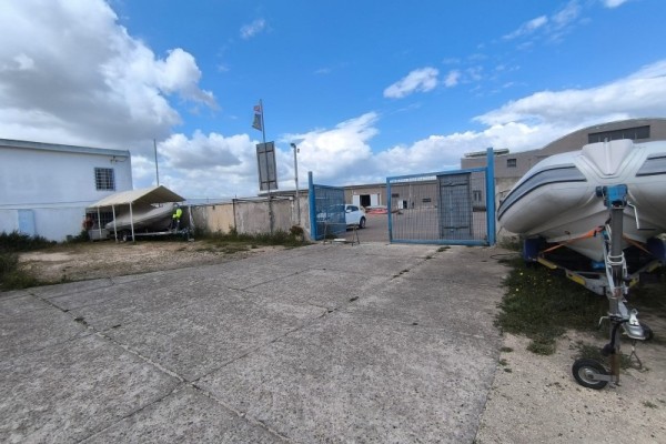 Capannone Industriale