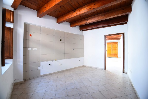 Appartamento In Vendita A Cagl