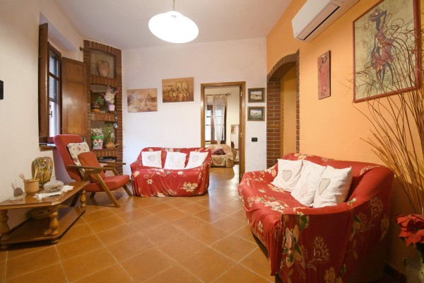 Casa Indipendente In Vendita A