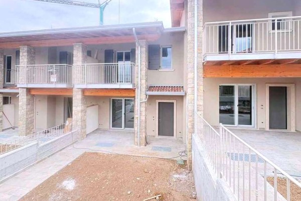 Villetta A Schiera In Vendita 