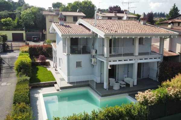 Villa In Vendita A Polpenazze 